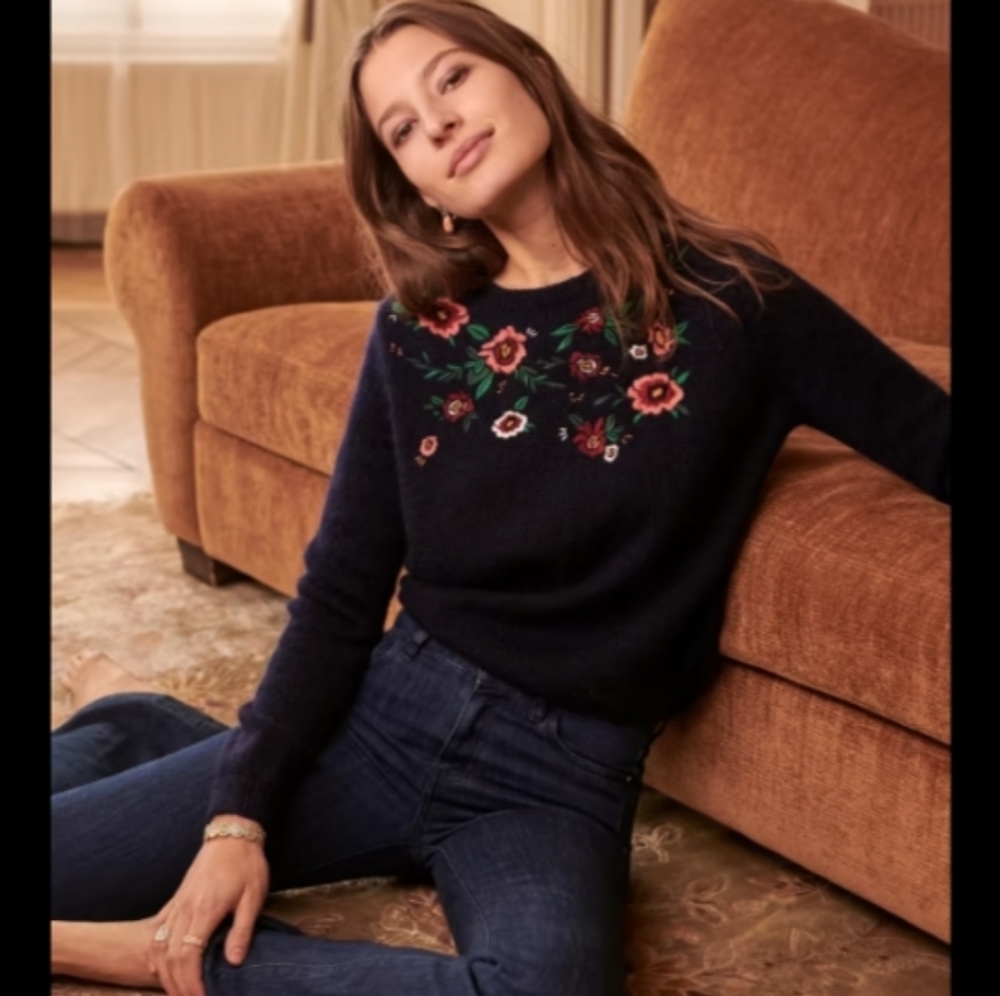 Sezane Pam Embroidered Sweater In Marine
